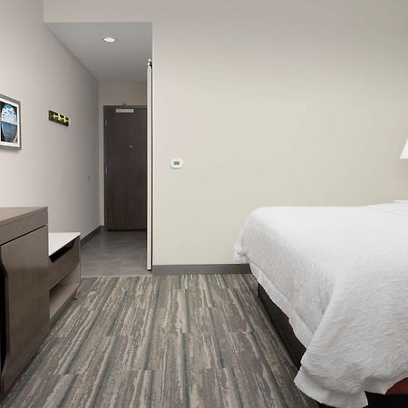 Hampton Inn & Suites Лексінґтон Екстер'єр фото