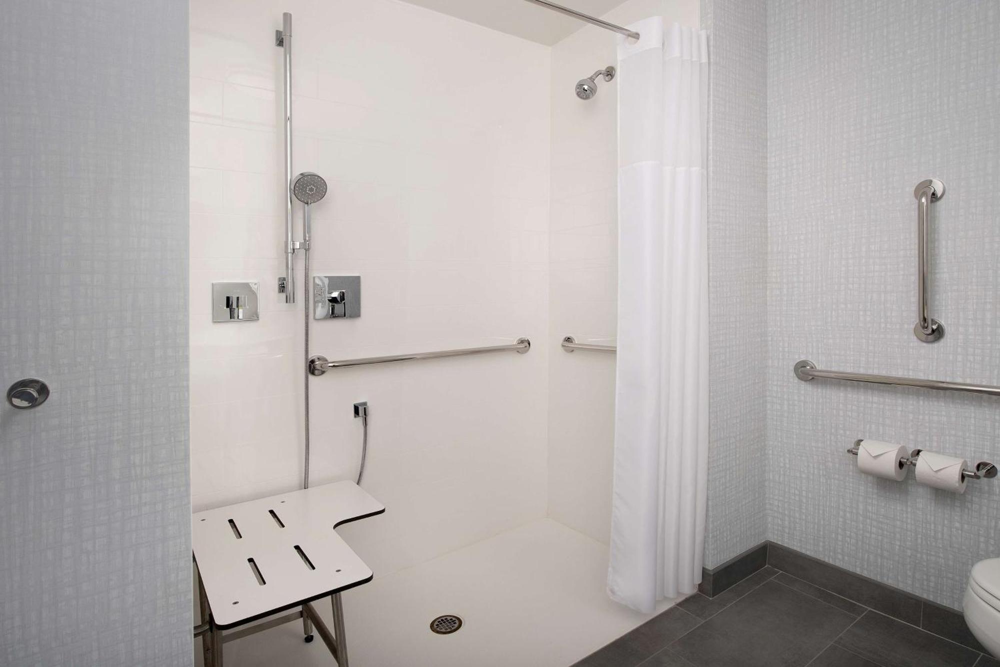 Hampton Inn & Suites Лексінґтон Екстер'єр фото
